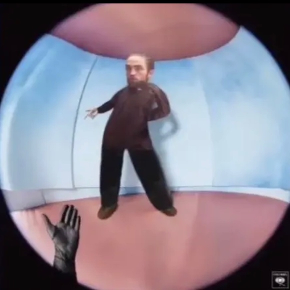 Meet your Posher, Sofia - Picture 1 of 1